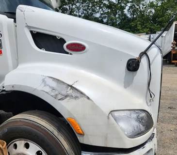 Peterbilt 579 Hood