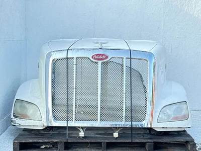 Peterbilt 587 Hood
