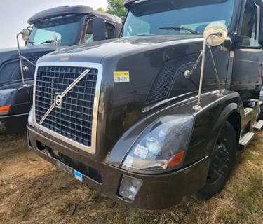 Volvo VNL Hood