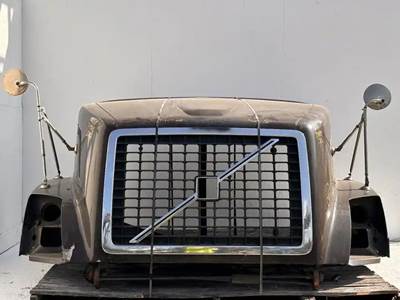 Volvo VNL Hood