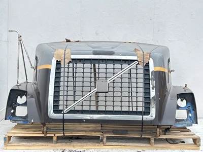 Volvo VNL Hood