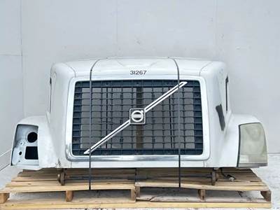Volvo VNL Hood