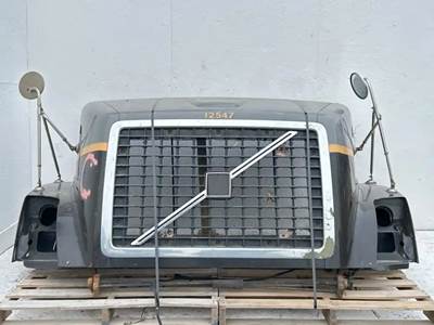 Volvo VNL Hood