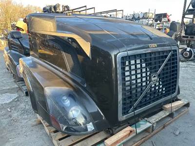 Volvo VNL Hood