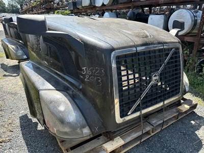 Volvo VNL Hood