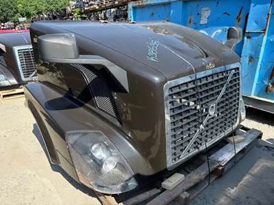 Volvo VNL Hood
