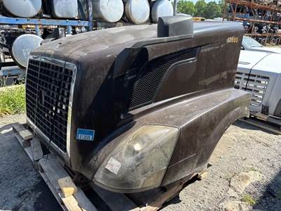Volvo VNL Hood