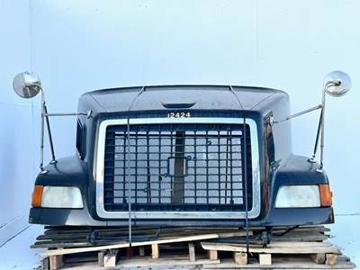 Volvo VNM Hood