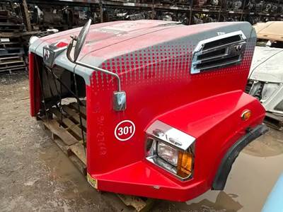 Western Star 4700 Hood