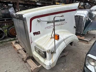 Western Star 4900FA Hood for a 2010 Western Star 4900 FA