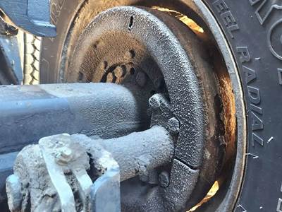 HUB PILOT 22.5 Hub for a 2017 International CT660