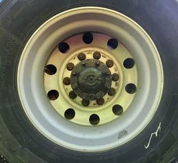 HUB PILOT NA Hub for a 2012 Freightliner Cascadia 125