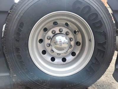 HUB PILOT NA Hub for a 2018 International LT625