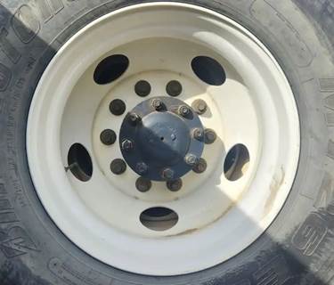 HUB PILOT NA Hub for a 2021 Kenworth T270