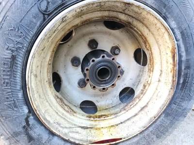 HUB PILOT NA Hub for a 2018 Hino 195