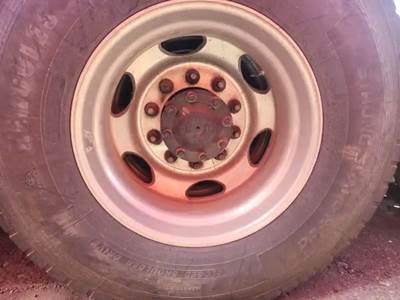 HUB PILOT NA Hub for a 2014 Mack CXU613