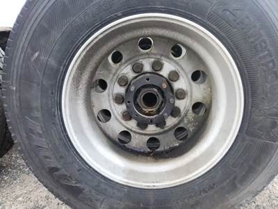 HUB PILOT NA Hub for a 2012 Freightliner Cascadia 125