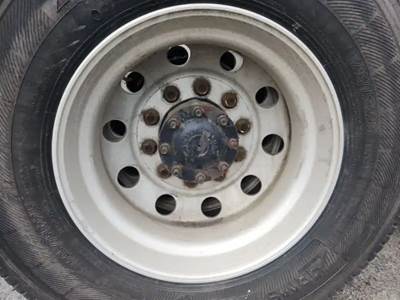 HUB PILOT NA Hub for a 2012 Freightliner Cascadia 125