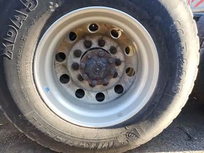 HUB PILOT NA Hub for a 2015 Mack CXU613