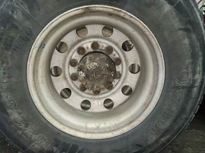 HUB PILOT NA Hub for a 2004 Sterling A9500