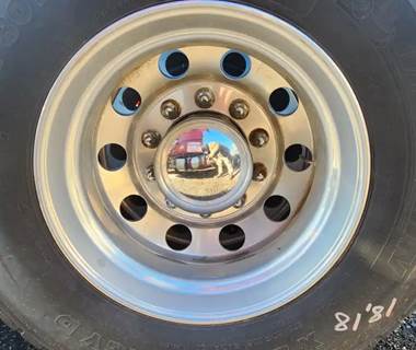 HUB PILOT NA Hub for a 2015 Freightliner Cascadia 125