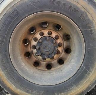 HUB PILOT NA Hub for a 2012 Freightliner Cascadia 125