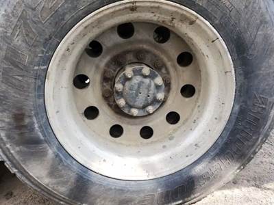 HUB PILOT NA Hub for a 2001 Peterbilt 378