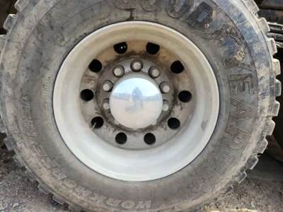 HUB PILOT NA Hub for a 2007 Volvo VHD