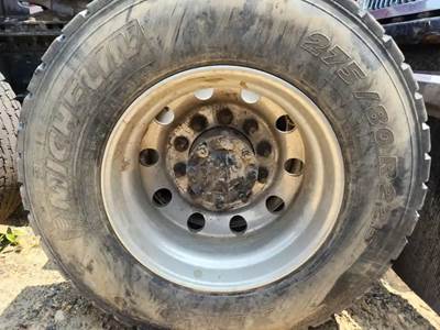 HUB PILOT NA Hub for a 2020 Mack Anthem