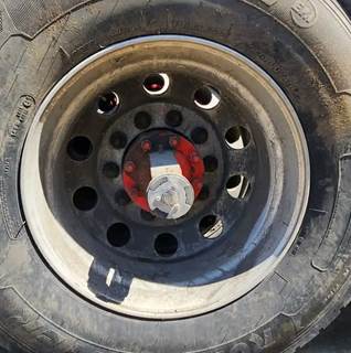 HUB PILOT NA Hub for a 2019 Freightliner Cascadia 126