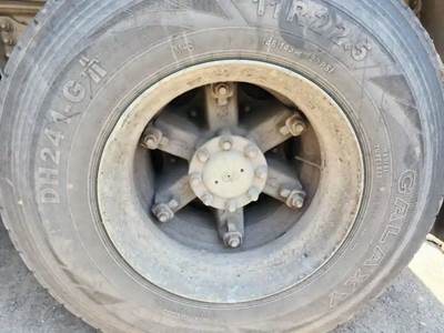 HUB PILOT NA Hub for a 1996 International 9400