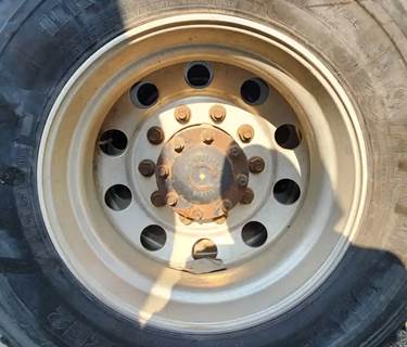 HUB PILOT NA Hub for a 2015 International PROSTAR