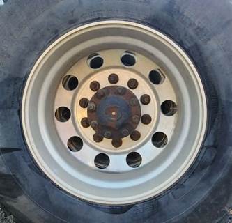 HUB PILOT NA Hub for a 2015 International PROSTAR