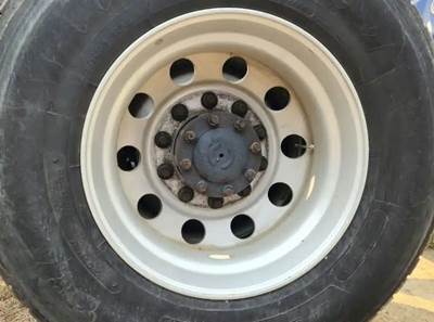 HUB PILOT NA Hub for a 2013 Freightliner Cascadia 132