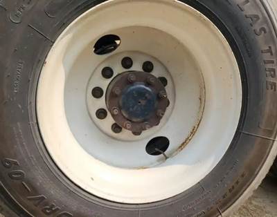 HUB PILOT NA Hub for a 2012 Freightliner Cascadia 125