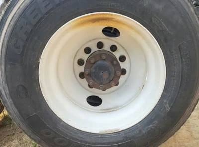 HUB PILOT NA Hub for a 2012 Freightliner Cascadia 125