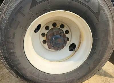 HUB PILOT NA Hub for a 2012 Freightliner Cascadia 125