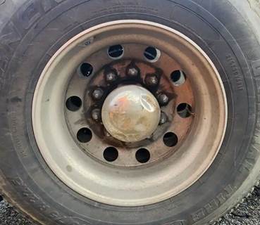 HUB PILOT NA Hub for a 2016 Peterbilt 579