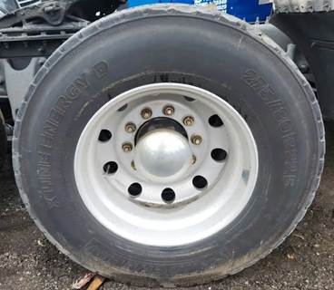 HUB PILOT NA Hub for a 2019 International LT625