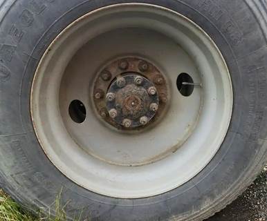 HUB PILOT NA Hub for a 2012 International PayStar 5900i