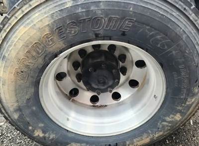 HUB PILOT NA Hub for a 2021 Freightliner Cascadia 116