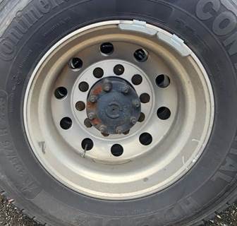 HUB PILOT NA Hub for a 2023 International LT625