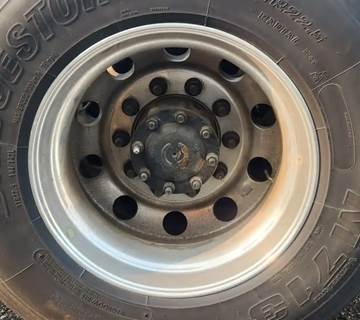 HUB PILOT NA Hub for a 2021 Volvo VNL