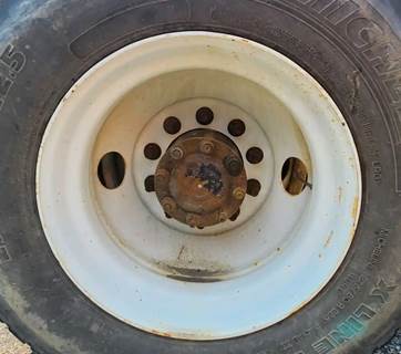 HUB PILOT NA Hub for a 2012 Peterbilt 384