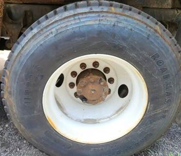 HUB PILOT NA Hub for a 2009 International 7400