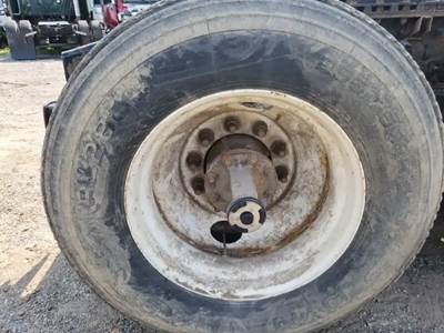 HUB PILOT NA Hub for a 2019 Freightliner Cascadia 126