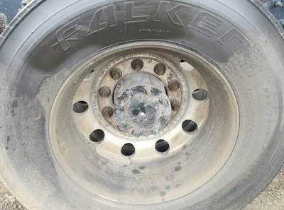 HUB PILOT NA Hub for a 2017 Freightliner Cascadia 125