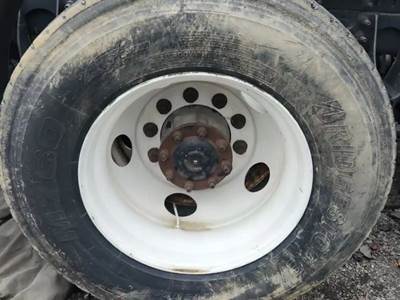 HUB PILOT NA Hub for a 2015 International PROSTAR