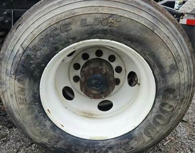 HUB PILOT NA Hub for a 2015 International PROSTAR