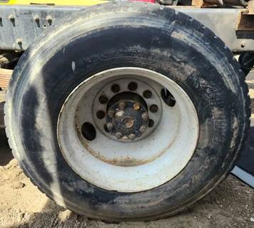 HUB PILOT NA Hub for a 2006 International 7600